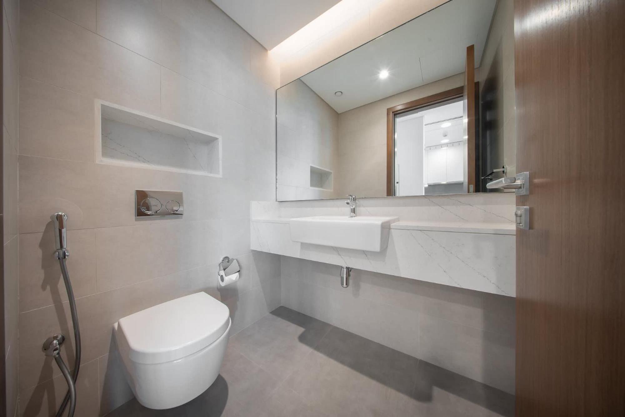 Modern 2 Bedroom - Canal Front Apartment Dubai