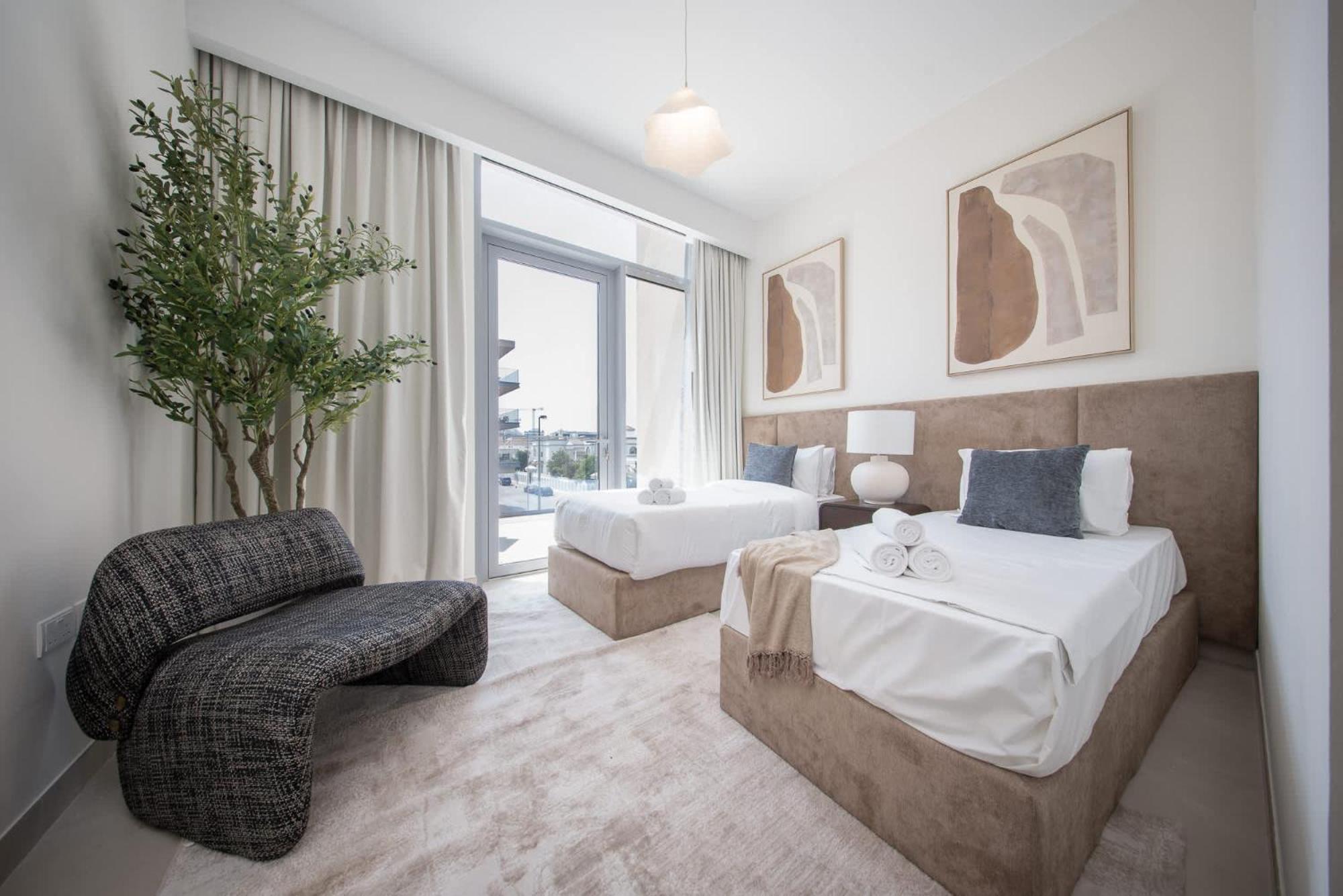 Apartment Modern 2 Bedroom - Canal Front *